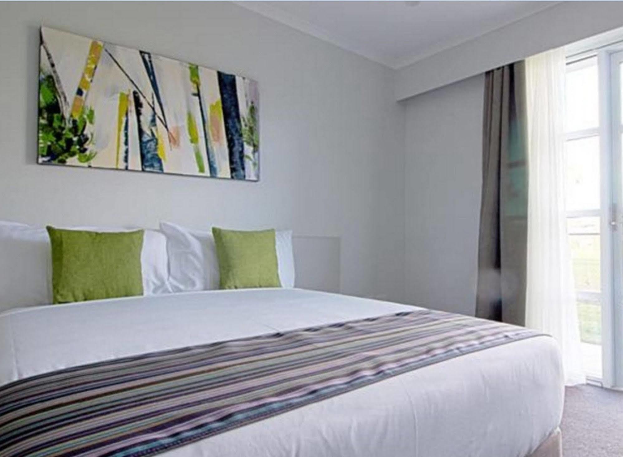Hotel Abode Narrabundah Canberra Exteriér fotografie